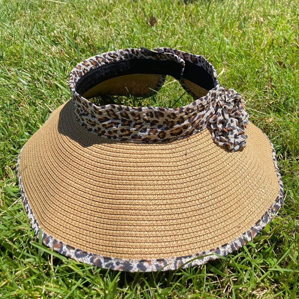 Visor hat - Picture 2 of 6